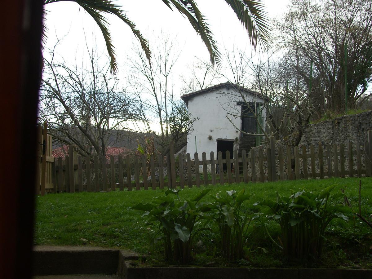 Posada El Pareon Sirviella Exteriör bild