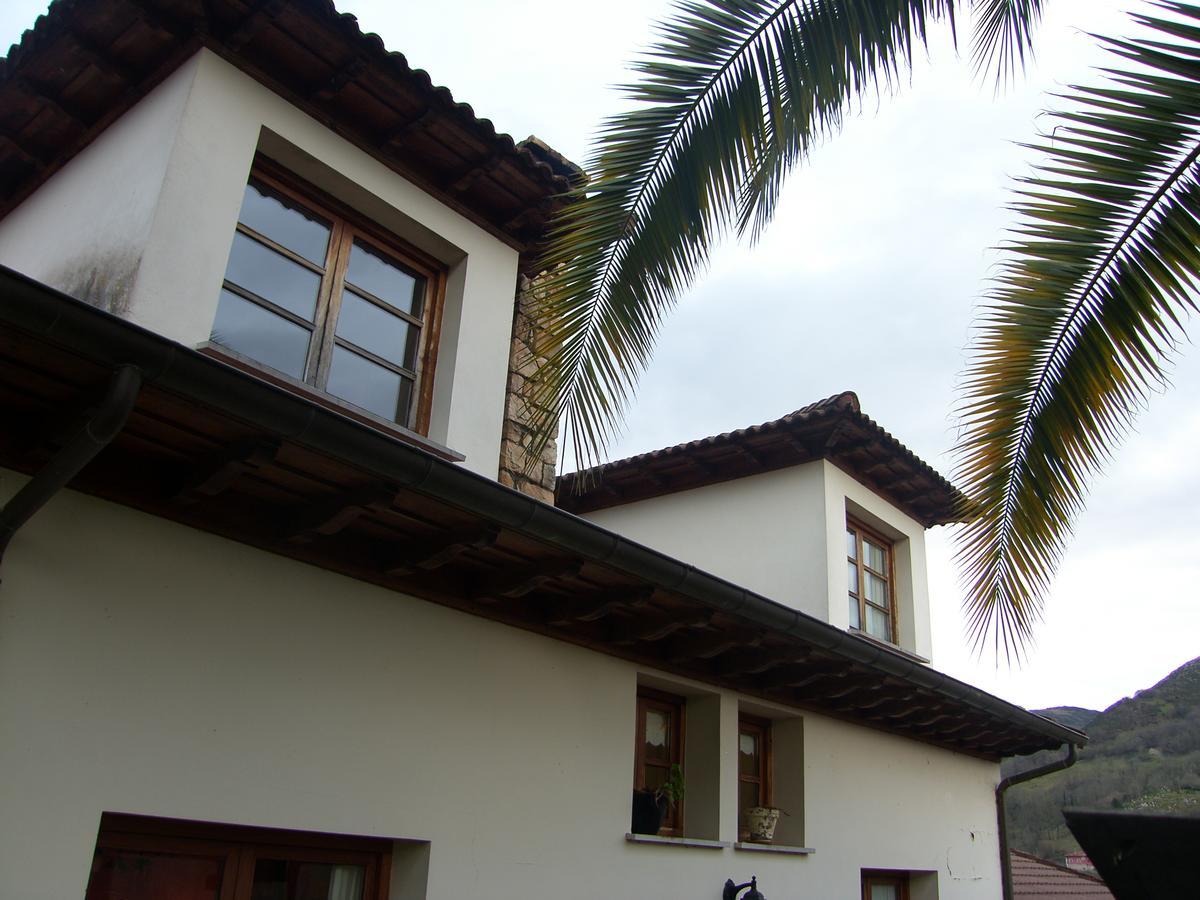 Posada El Pareon Sirviella Exteriör bild