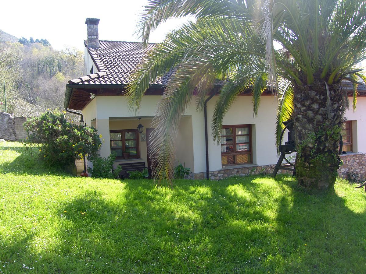 Posada El Pareon Sirviella Exteriör bild