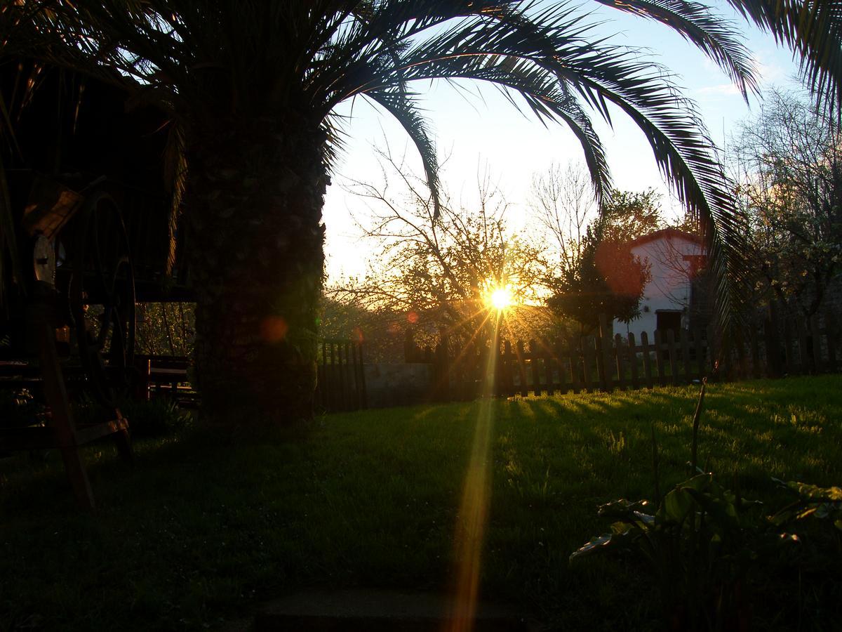Posada El Pareon Sirviella Exteriör bild