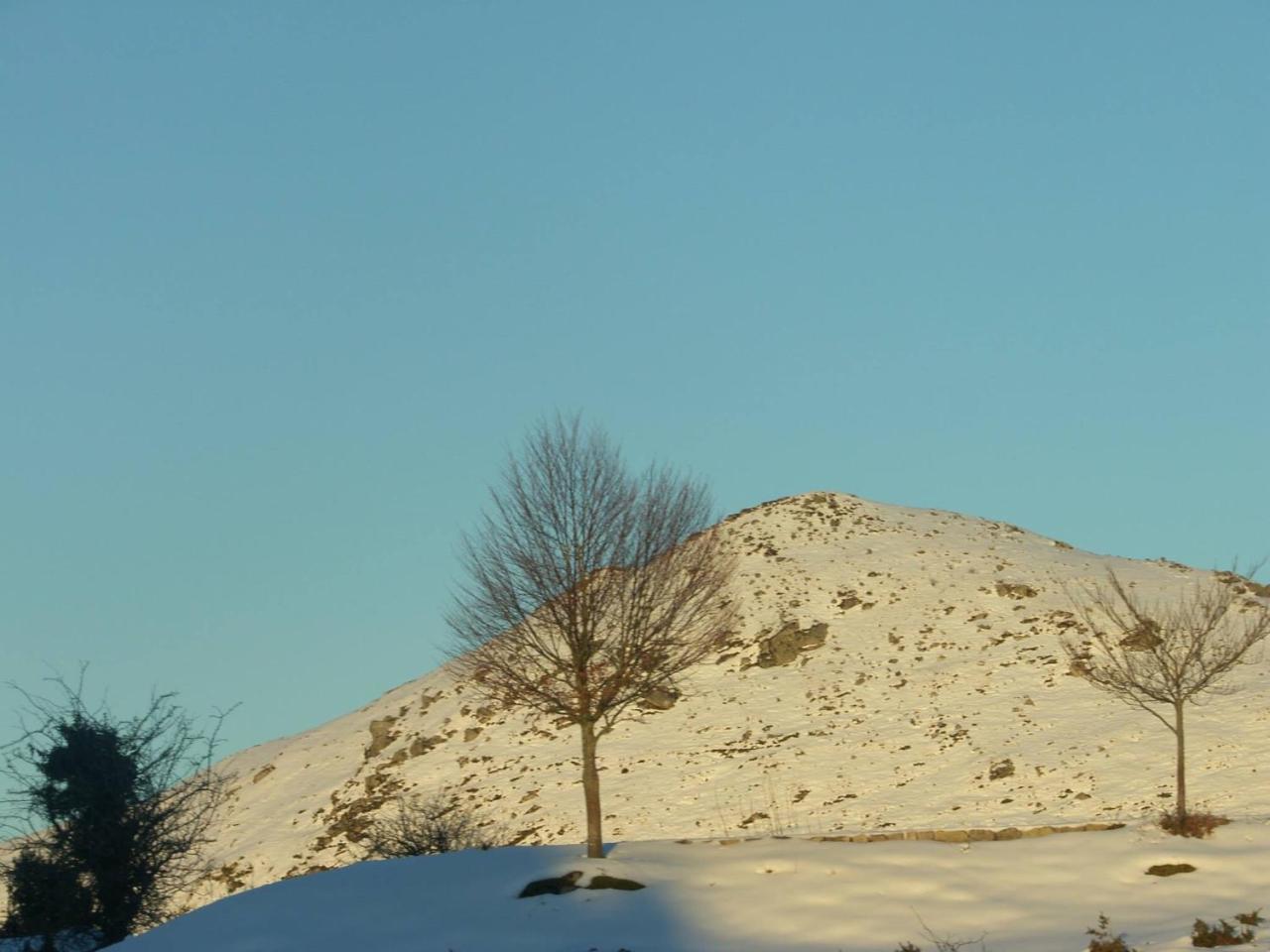 Posada El Pareon Sirviella Exteriör bild